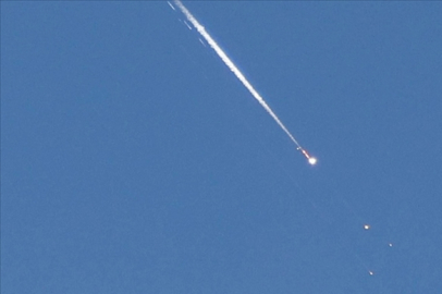 Hizbullah: Deniz tipi kruz füzesiyle Lübnan açıklarında İsrail askeri gemisini hedef aldık