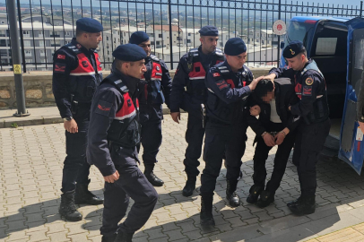 Bursa’da baba ve oğlunu öldüren zanlı adliyeye sevk edildi
