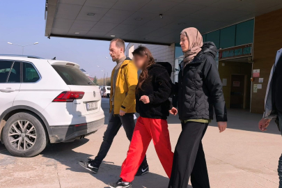 Bursa'da genç kızların kavgasında kan aktı!