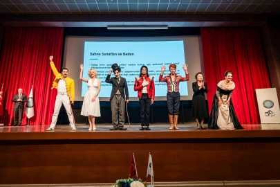 BUÜ’de sanatın ve sanatçının geleceği mercek altına alındı