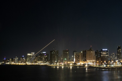 İsrail gazetesinden, Tel Aviv'in "kükreyen aslan" isimli saldırıdan "miyavlayan kedi" olarak çıktığı yorumu