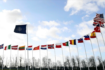 Eski NATO yetkilileri ABD'nin İttifak üyeliğinden ayrılmayacağını düşünüyor