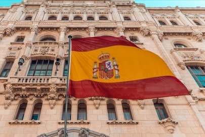 İspanya, 7 Mart'ta kapattığı Tahran Büyükelçiliğini yeniden açmaya karar verdi