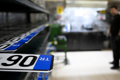 Yetkili kuruluş tarafından basılan standartlara aykırı araç plakaları ücretsiz yenilenecek