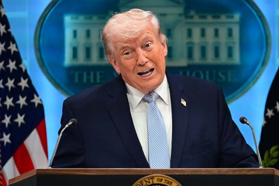 Trump, Hürmüz Boğazı'nın çok da uzak olmayan bir gelecekte yeniden açılacağını tahmin ettiğini söyledi