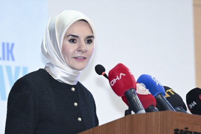 Bakan Göktaş: Sosyal ağ sağlayıcılara ve oyun platformlarına, çocukların korunmasını esas alan yükümlülükler getiriyoruz