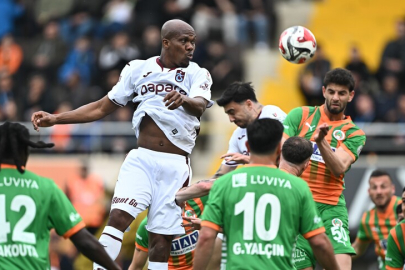 Corendon Alanyaspor ile Trabzonspor 1-1 berabere kaldı