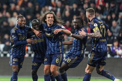 Fenerbahçe 3 puanı 4 golle aldı