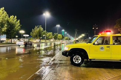 Suudi Arabistan’da sel ve şiddetli yağış nedeniyle bazı bölgelerde eğitime ara verildi