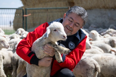Bakan Yumaklı: Kırsalda Bereket Küçükbaşa Destek Projesi ile yıllık 180 bin lira destekte bulunacağız