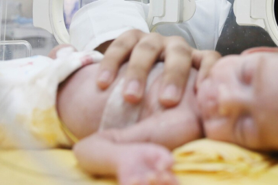 İsrail'in yardım girişini kısıtladığı Gazze'de bebek bezi sıkıntısı derinleşiyor