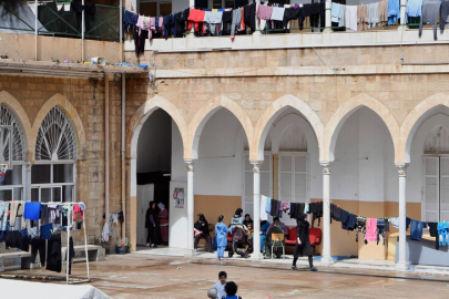 Yerinden edilen Lübnanlıların İsrail'le müzakerelerden beklentisi "ateşkes ve evlerine geri dönüş"