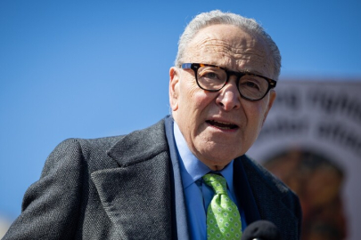 ABD Senatosu Azınlık Lideri Schumer, ülkesinin İran'a saldırılarını "destansı başarısızlık" olarak nitelendirdi