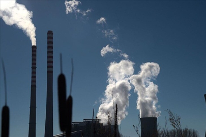 ABD'de sanayi üretimi martta düştü