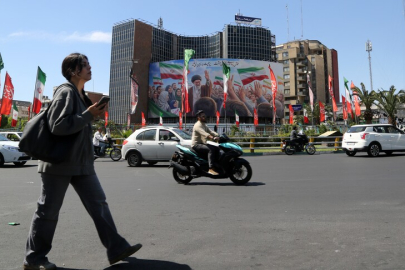 İran’da okullar uzaktan eğitime geçiyor