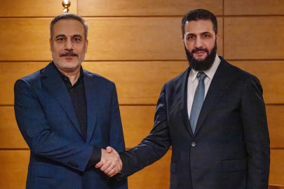 Dışişleri Bakanı Fidan, Suriye Cumhurbaşkanı Şara ile Antalya'da görüştü