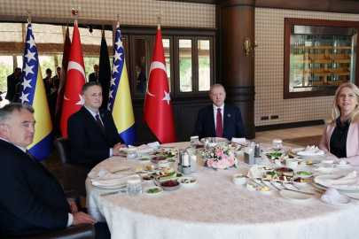 Cumhurbaşkanı Erdoğan'ın Antalya'da diplomasi trafiği sürüyor