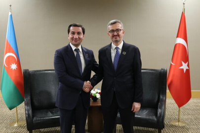İletişim Başkanı Duran, Azerbaycan Cumhurbaşkanı Müşaviri Hacıyev ile bir araya geldi