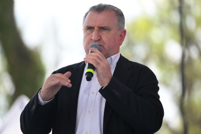 Gençlik ve Spor Bakanı Bak: Çocuklarımızı dijital dünyadan, kötü alışkanlıklardan uzak tutmamız lazım