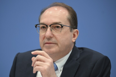 Almanya İçişleri Bakanı Dobrindt: Almanya'da günde ortalama 580 şiddet suçu işleniyor