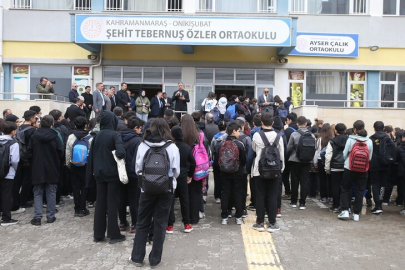 Ayser Çalık Ortaokulu farklı okul binasında eğitime yeniden başladı