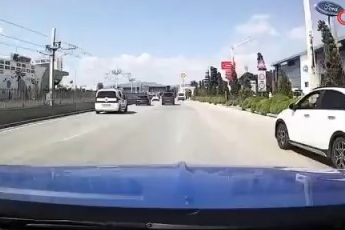 Bursa’da trafikte tehlikeli anlar