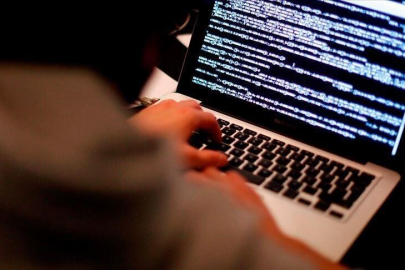 Yasa dışı bahis faaliyetlerine altyapı desteği sağladığı iddiasıyla 20 şüpheli yakalandı