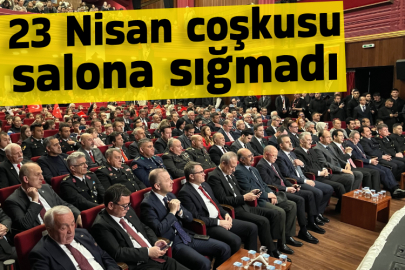 23 Nisan coşkusu salona sığmadı