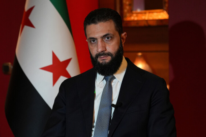 Suriye Cumhurbaşkanı Şara, Fayha Spor Salonu'nun açılışına yönelik eleştirilere cevap verdi