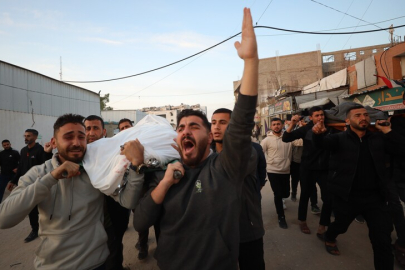 İsrail'in ateşkese rağmen Gazze'ye düzenlediği saldırıda 3 Filistinli hayatını kaybetti