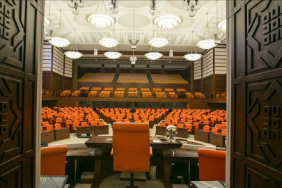 Türk demokrasi tarihinin kara lekesi "27 Nisan"ın üzerinden 19 yıl geçti