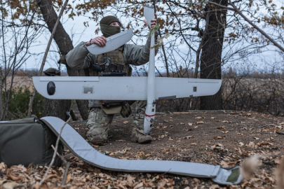 Küresel askeri harcamalar geçen yıl yaklaşık 2,9 trilyon dolarla rekor tazeledi