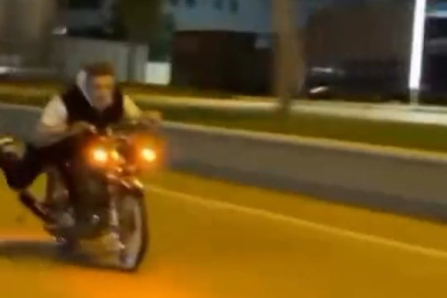 Motosiklet üzerinde tehlikeli şov