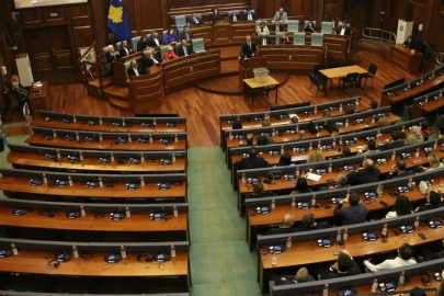 Kosova'da Meclis yeni cumhurbaşkanını seçemediği için yeniden erken genel seçime gidiliyor