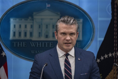 ABD Savunma Bakanı, savaş nedeniyle artan fiyatlara ilişkin soruları "tuzak" olarak nitelendirdi