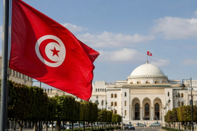 Gannuşi’nin "ulusal diyalog" çağrısı, Tunus’ta siyasi arenayı hareketlendirdi