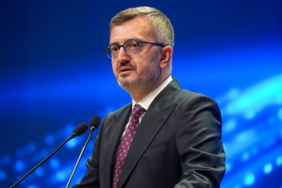 İletişim Başkanı Duran: Siber dünyanın türlü tehlikelerin kol gezdiği bir anarşi ortamı haline gelmesine göz yumamayız