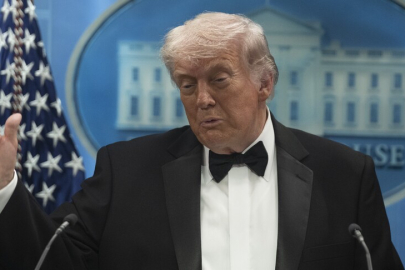 Trump, ABD'nin Almanya'daki birliklerinin azaltılması olasılığını değerlendirdiğini açıkladı