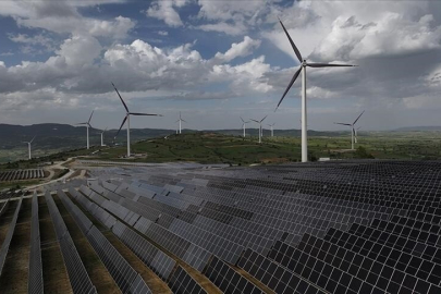 2025'te devreye alınan elektrik kapasitesinin yüzde 99'u yenilenebilir kaynaklardan oldu