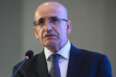 Bakan Şimşek: Yıllıklandırılmış ihracat 275,8 milyar dolar ile tarihimizin en yüksek seviyesine ulaştı