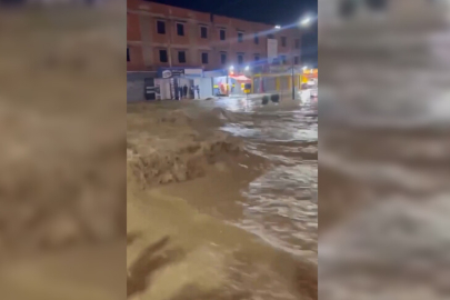 Cezayir'de meydana gelen sel felaketinde 6 kişi hayatını kaybetti