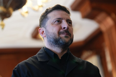 Zelenskiy, 6 Mayıs'tan itibaren geçici ateşkes ilan ettiklerini belirtti