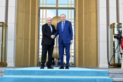 Cumhurbaşkanı Erdoğan, Cezayir Cumhurbaşkanı Tebbun'u resmi törenle karşıladı