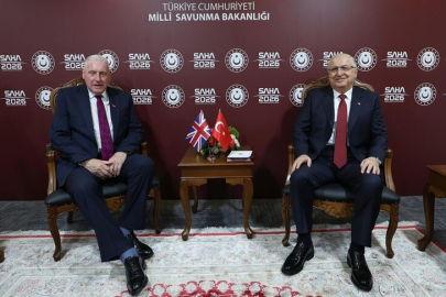 Milli Savunma Bakanı Güler, İngiltere Lordlar Kamarası Bakanı Coaker ile görüştü