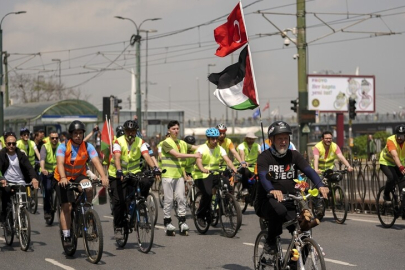Küresel Sumud Filosu'na destek için pedallar İstanbul'da çevrildi