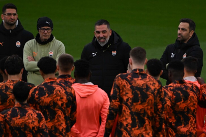 Shakhtar Donetsk'i şampiyonluğa taşıyan Arda Turan, Türk teknik direktörlük tarihine geçti