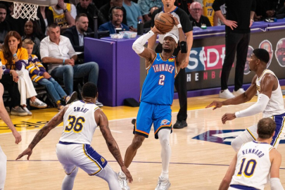 NBA'de Thunder, Batı Konferansı finaline yükseldi