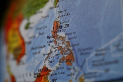 Filipinler Senatosu'nda silah sesleri duyuldu