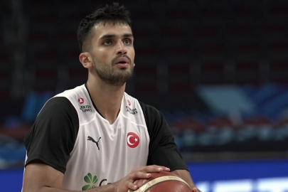 Milli basketbolcu Ömer Faruk Yurtseven, Real Madrid ile anlaştı