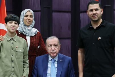 Cumhurbaşkanı Erdoğan, Gazzeli Ebu Cezer ve ailesini kabul etti